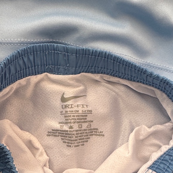 Nike Size 3/4 Matching Sky Blue Athletic Set - Picture 7 of 7